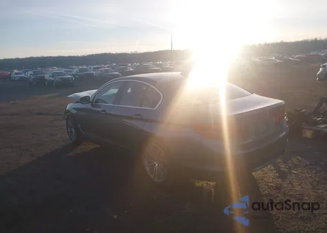 2019 BMW 540I из США, поврежденный, VIN WBAJE5C54KWW14086